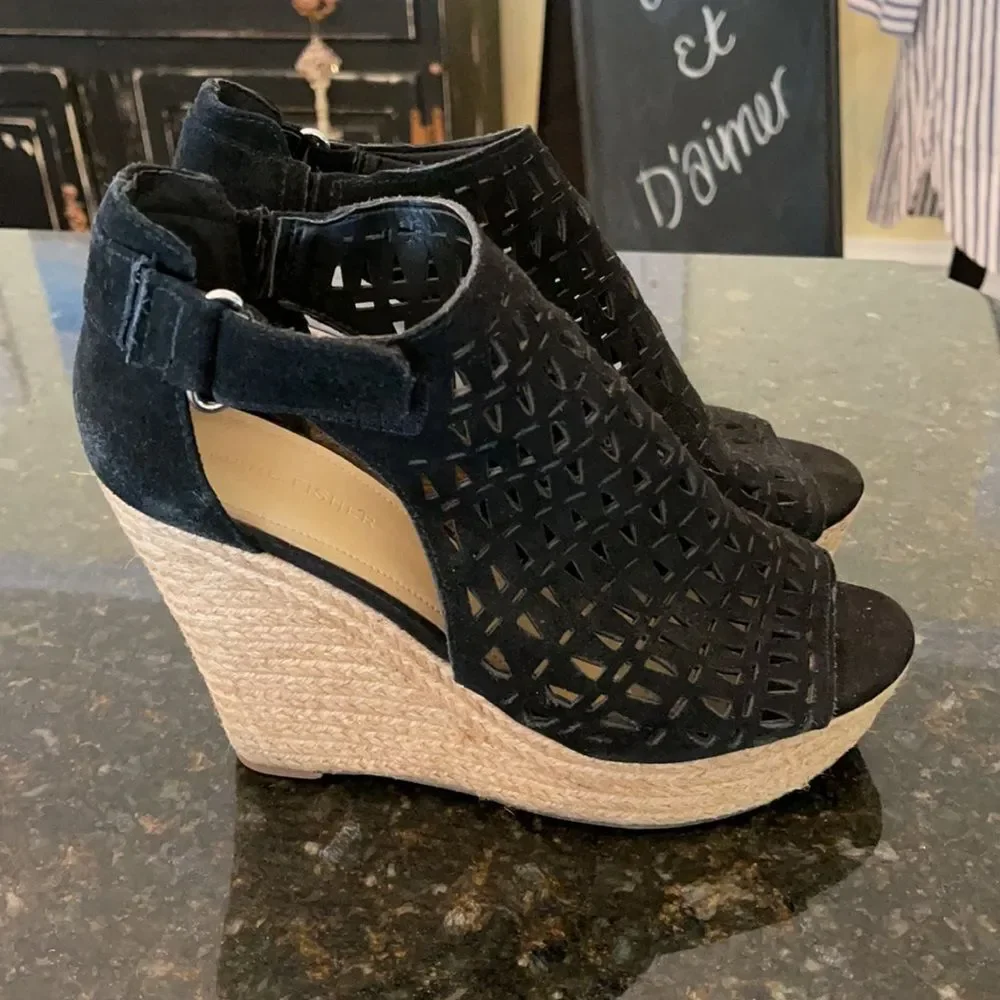 Marc Fisher excellent preworn